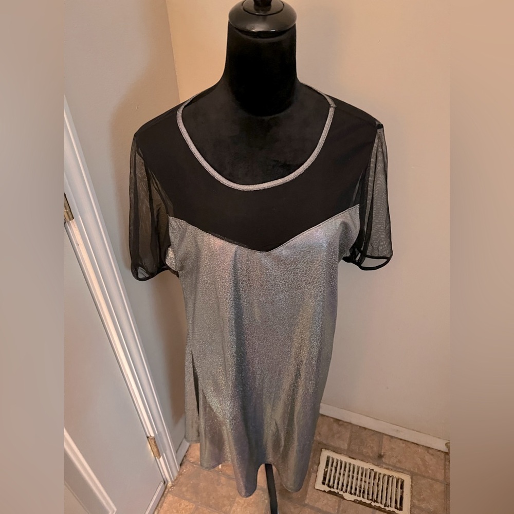 SHEIN curve metallic silver and mesh midi dress w/ sweet heart neckline. 3x